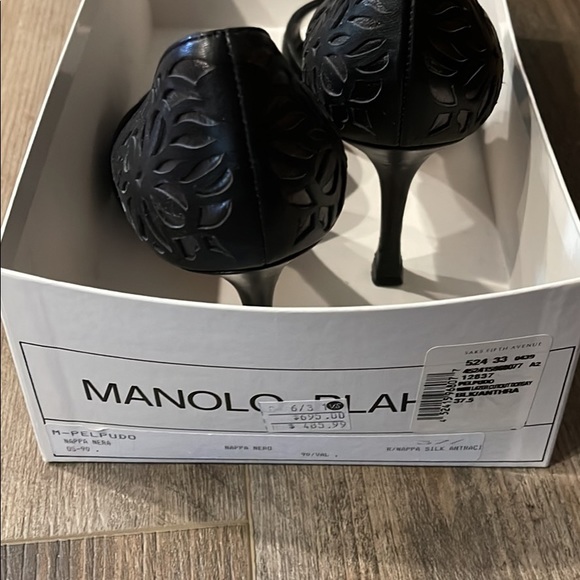 Manolo Blahnik - Black Silver D'orsay Laser Cutout Peep Toe Pumps - Picture 4 of 4